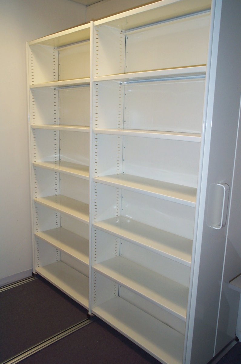 Shelves (Empty).jpg